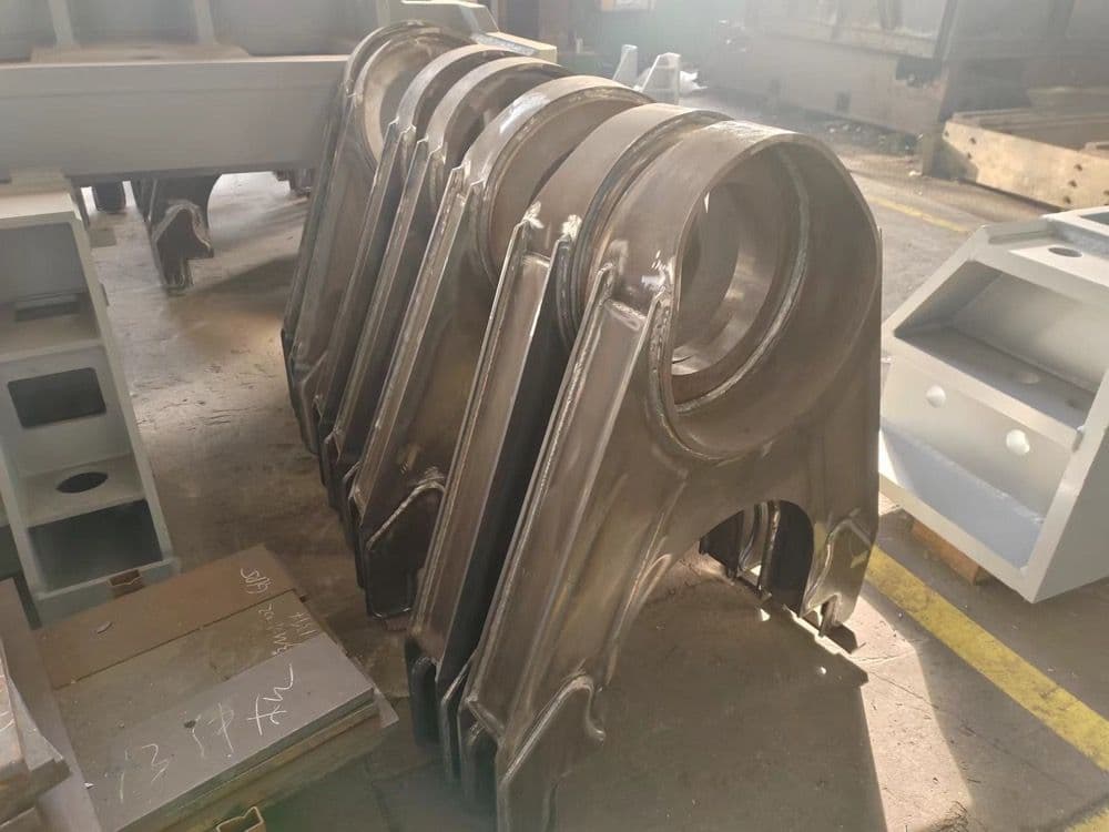 Piezas estructurales de maquinaria de construcción